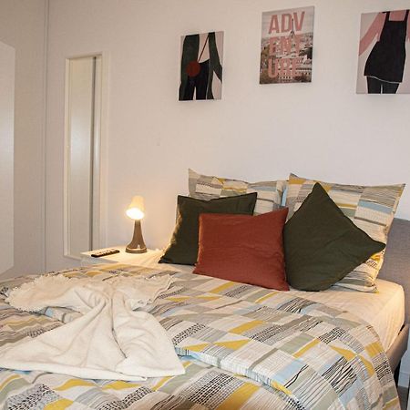 Superbe Appartement Entre Paris Et Disneyland Gagny Exterior foto
