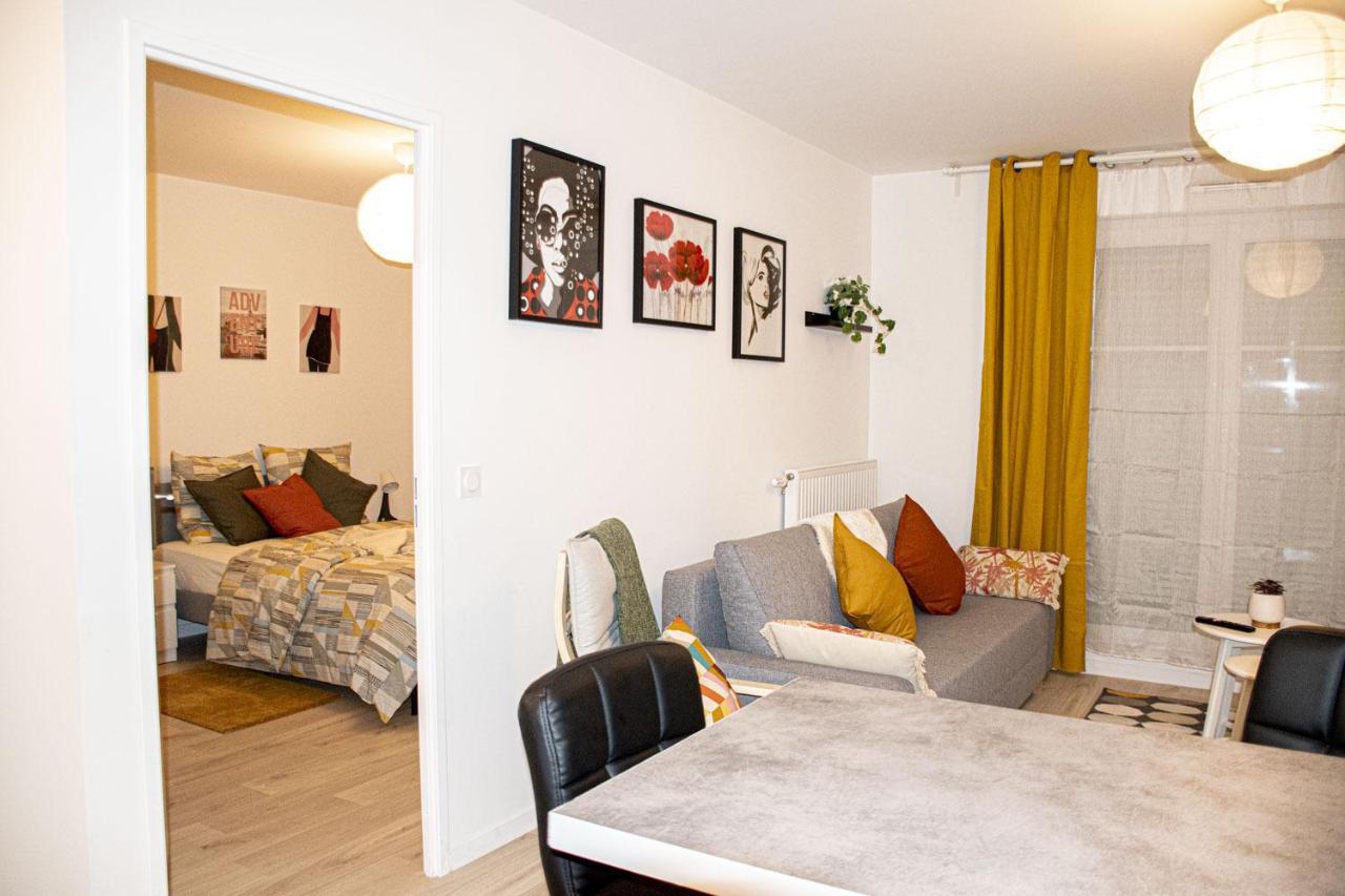 Superbe Appartement Entre Paris Et Disneyland Gagny Exterior foto